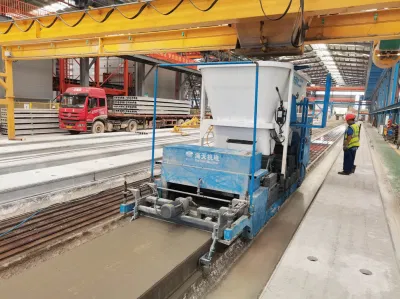 Machines de fabrication de panneaux pour dalles creuses précontraintes renforcées